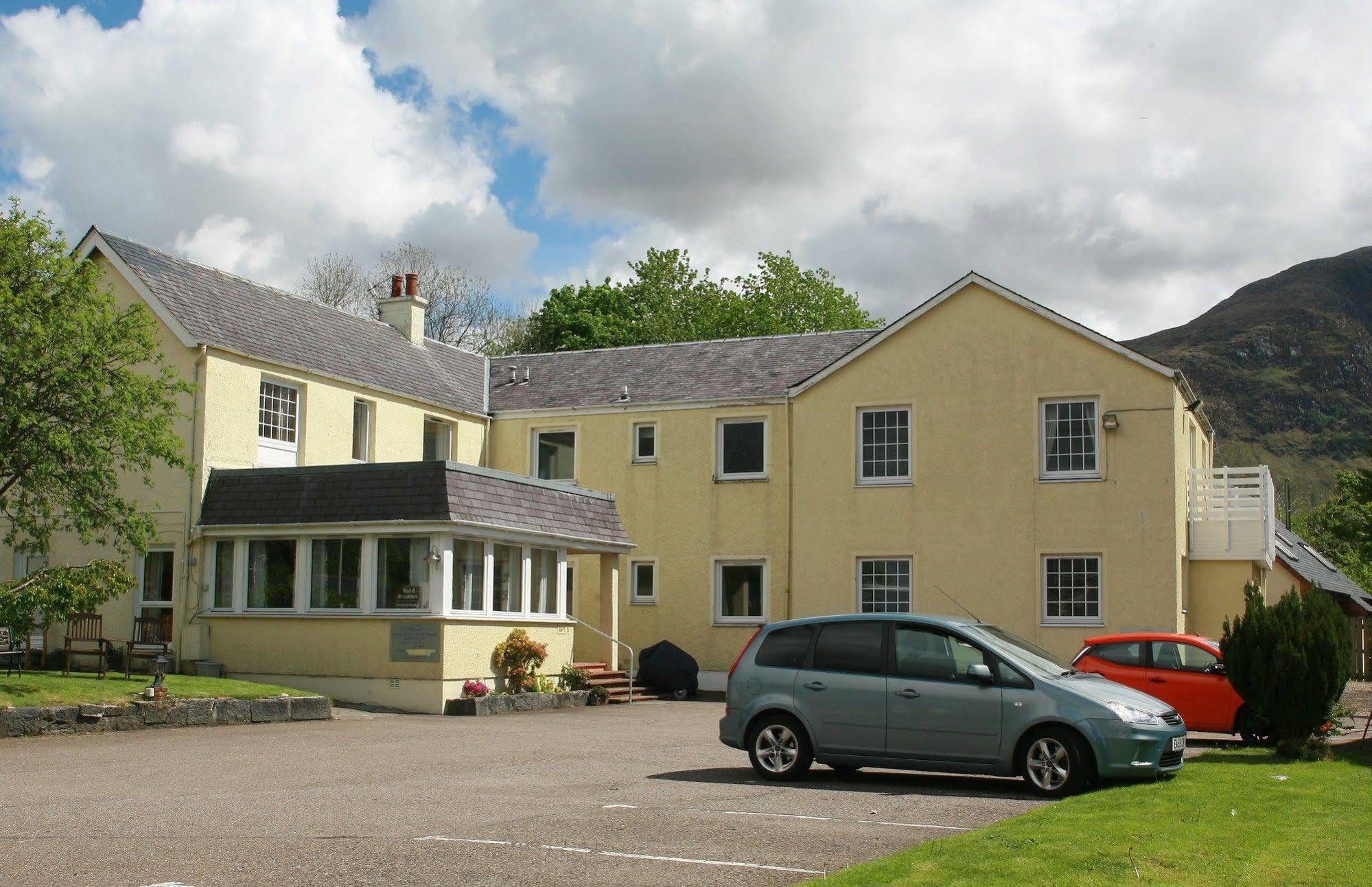 Glenlochy Nevis Bridge Apartments Fort William Ngoại thất bức ảnh